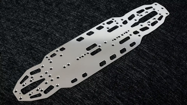 WeiRC Steel Chassis 1,2mm for Xray X4`25 incl. Steel Screw Set